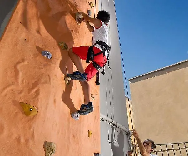 מלון דירות Neri